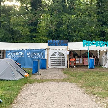 Oktoberfest On A Budget Munchen Bagian luar foto